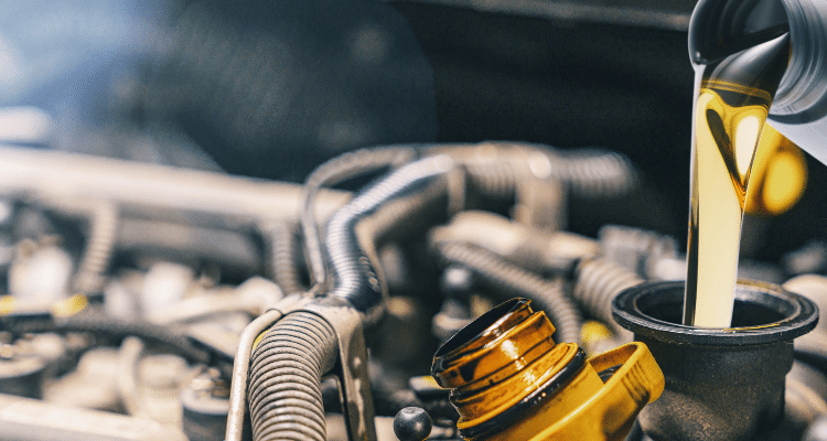 Synthetic Oil Vs. Regular Oil: Which Is Right For Your Vehicle?